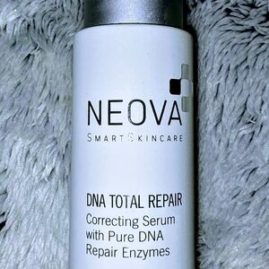 DNA Total Repair Correcting Serum - White
